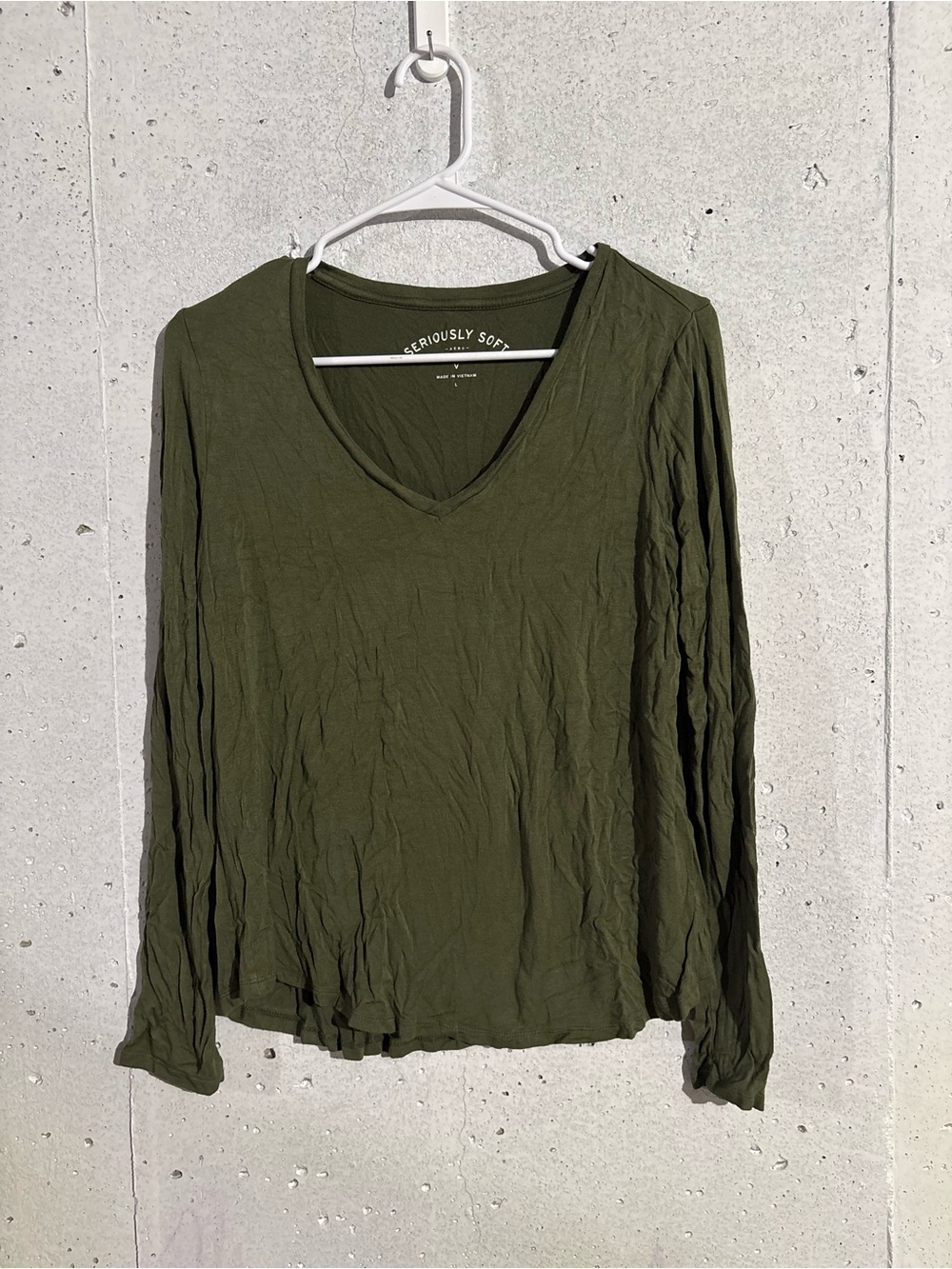 Aeropostale Seriously Soft Perfect V Long Sleeve Tee | Size: Large
